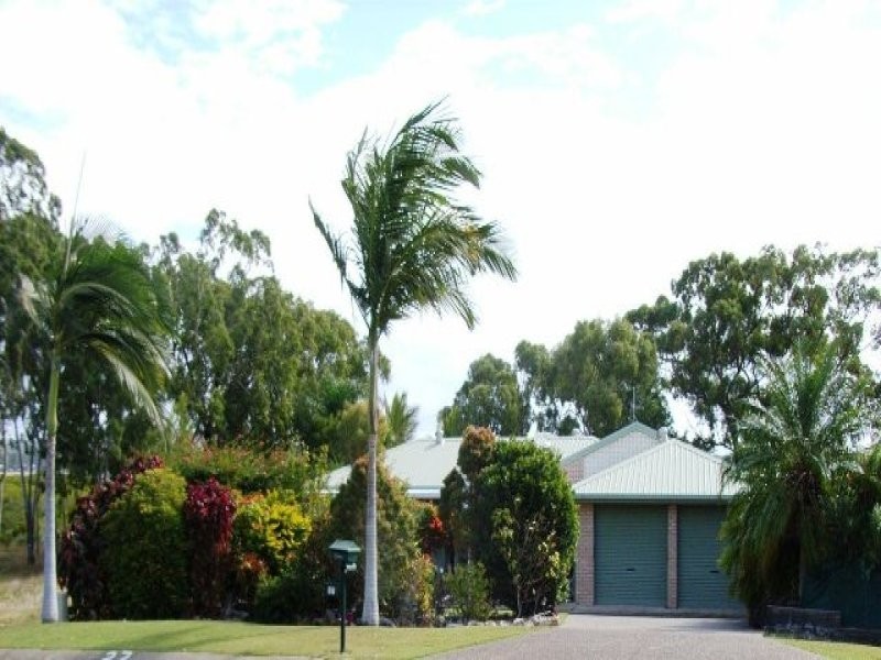 27 Blue Beach Boulevard, Mackay QLD 4740
