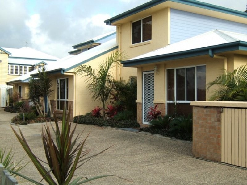 Unit 2, 3 GOLDSTON STREET, North Mackay QLD 4740