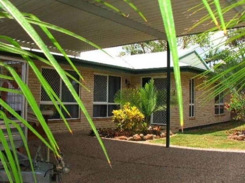 14 Woodlands Drive, Eimeo QLD 4740