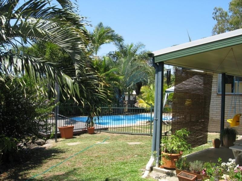 14 Woodlands Drive, Eimeo QLD 4740