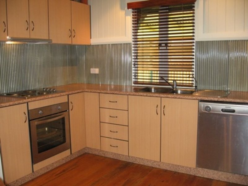 14 Hunter Street, West Mackay QLD 4740