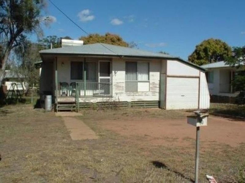 10 CONNOR DRIVE, Moranbah QLD 4744