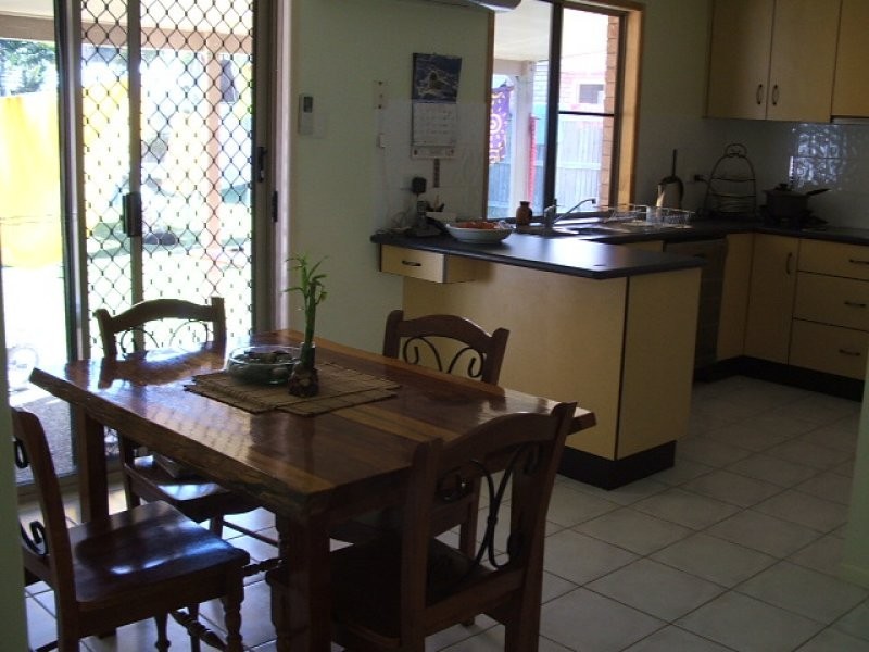 8 Hayman Court, Bucasia QLD 4750