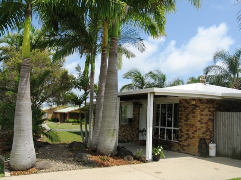 8 Melanie Street, Eimeo QLD 4740