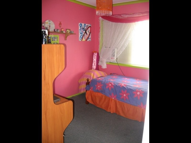 8 Melanie Street, Eimeo QLD 4740