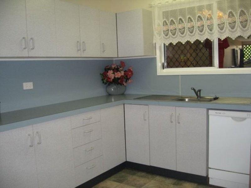 32 Crispin Drive, Mount Pleasant QLD 4740