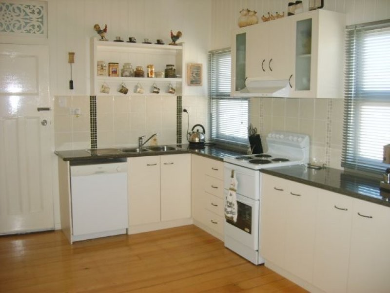 353 Shakespeare Street, Mackay QLD 4740