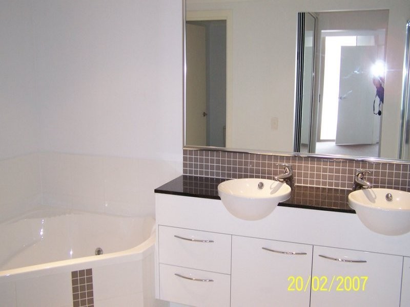 Unit 33 Captains Corner, Mackay Harbour QLD 4740