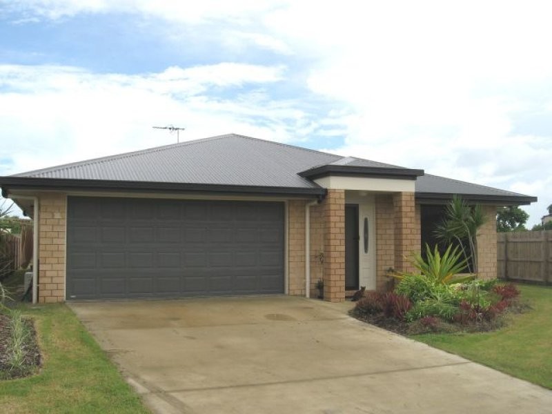 100 Busuttin Drive, Eimeo QLD 4740