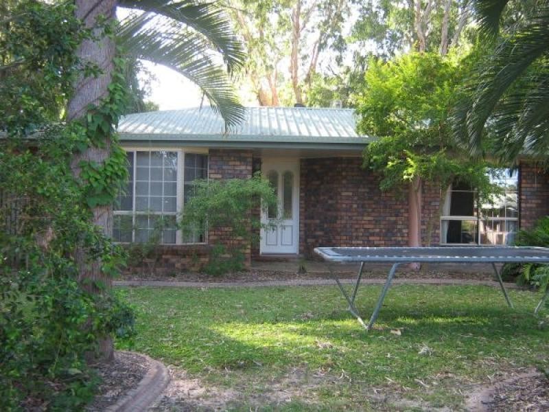 8 Dapplewood Close, Andergrove QLD 4740