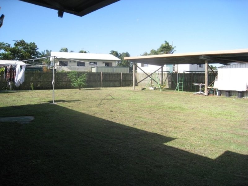 7 Dennis Street, South Mackay QLD 4740