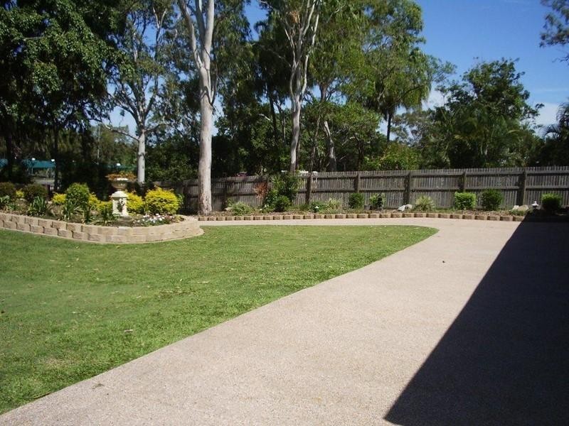 29 McCready Street, Rural View QLD 4740