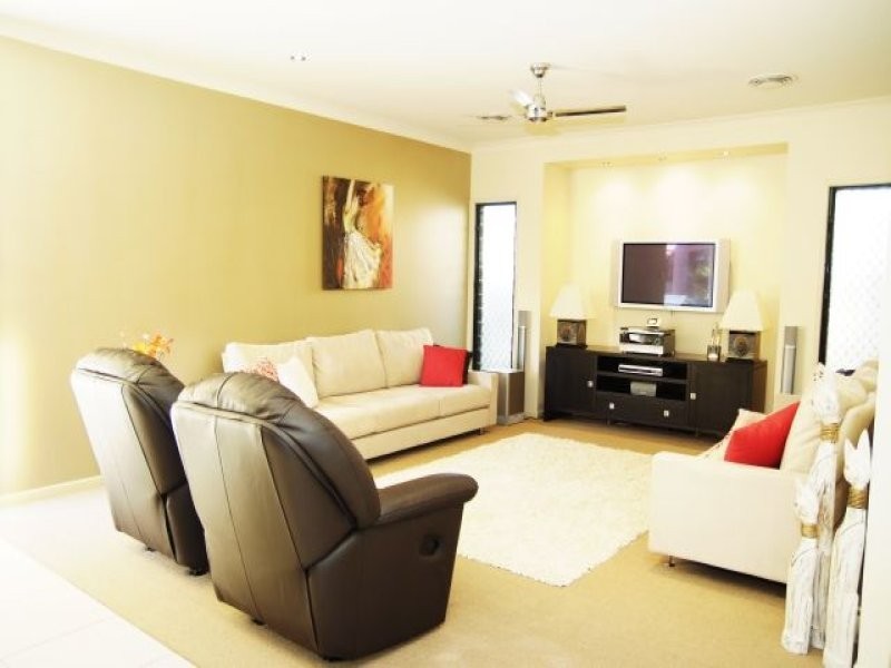 26 Oasis Drive, North Mackay QLD 4740