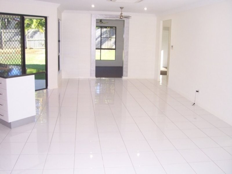 15 JASMINE DRIVE, Blacks Beach QLD 4740