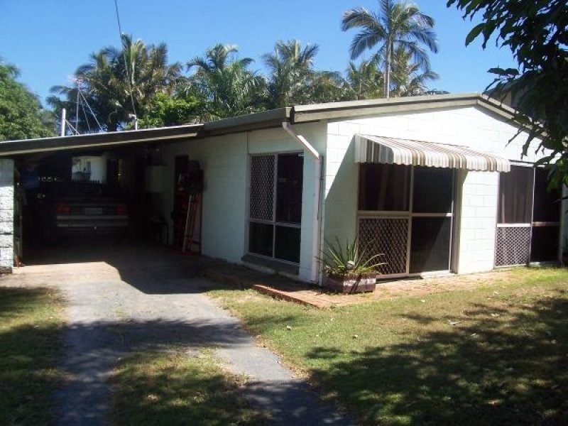 11 Bourke Street, Blacks Beach QLD 4740