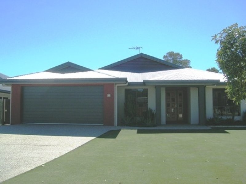 12 Eva Parade, Glenella QLD 4740