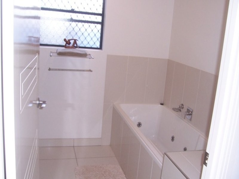 1, 39 GARRAWAY STREET, West Mackay QLD 4740