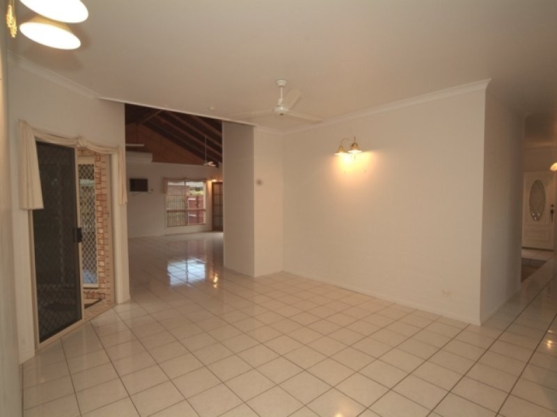 76 Gunsynd Street, Ooralea QLD 4740