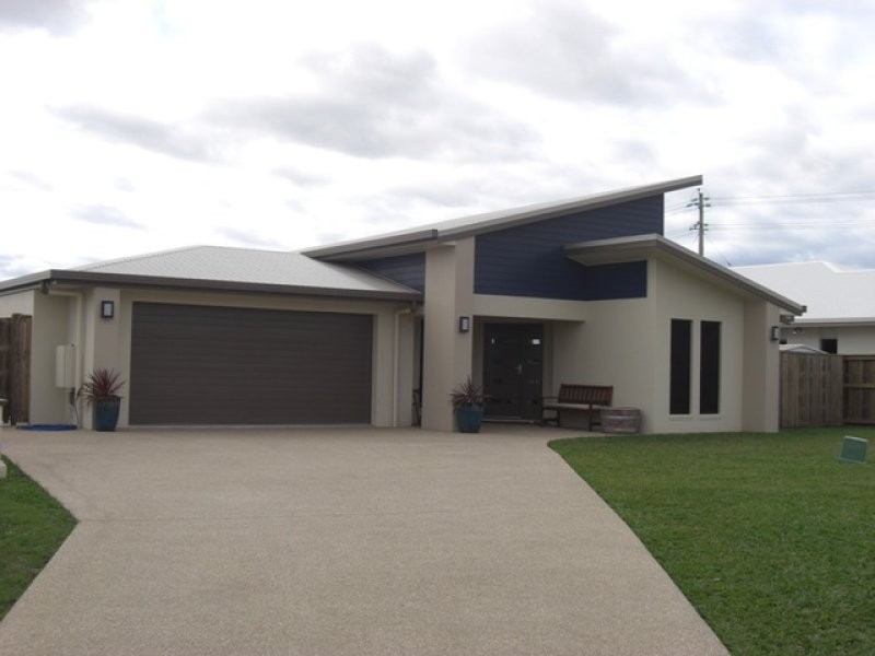 77 Gingham Street, Glenella QLD 4740