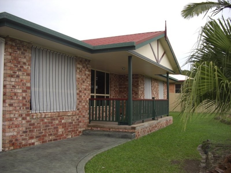 6 Melanie Street, Eimeo QLD 4740