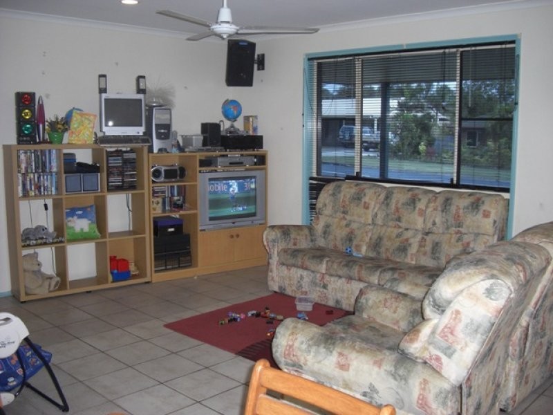 6 Melanie Street, Eimeo QLD 4740