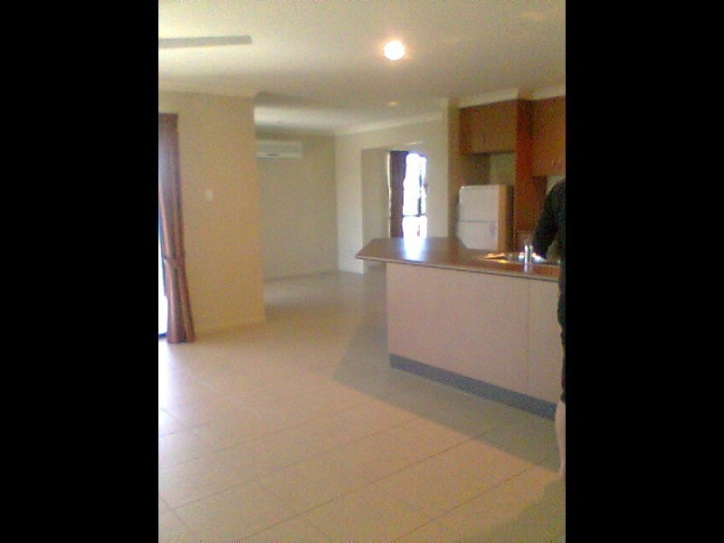 4 Townsend Street, Bucasia QLD 4750