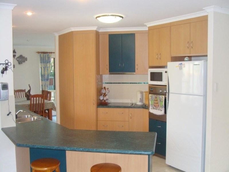 51 Slater Av, Blacks Beach QLD 4740