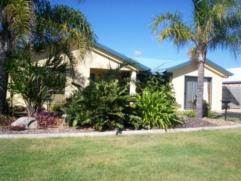 19 Marine Parade, Bucasia QLD 4750