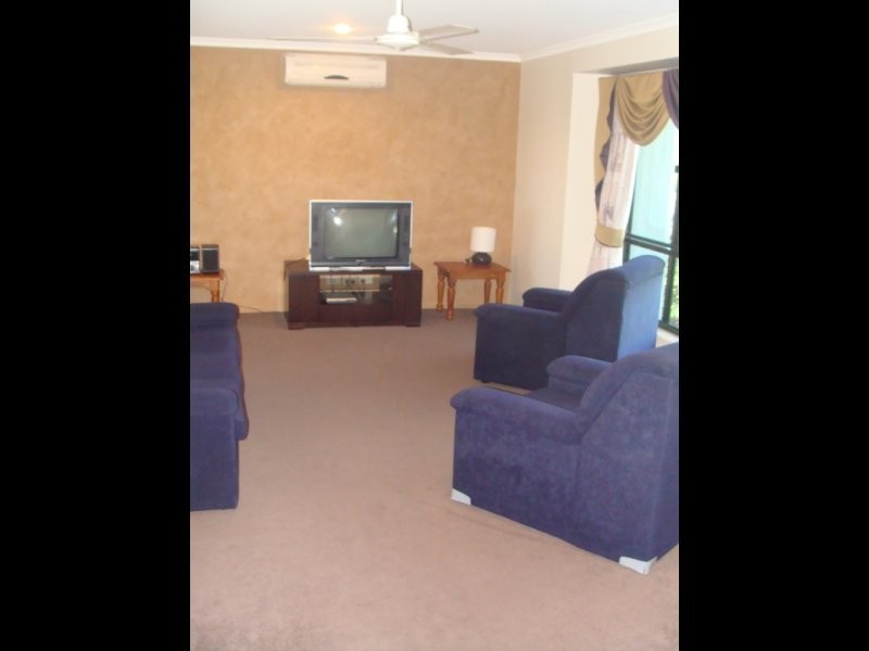 88 Royal Sands Blvd, Shoal Point QLD 4750
