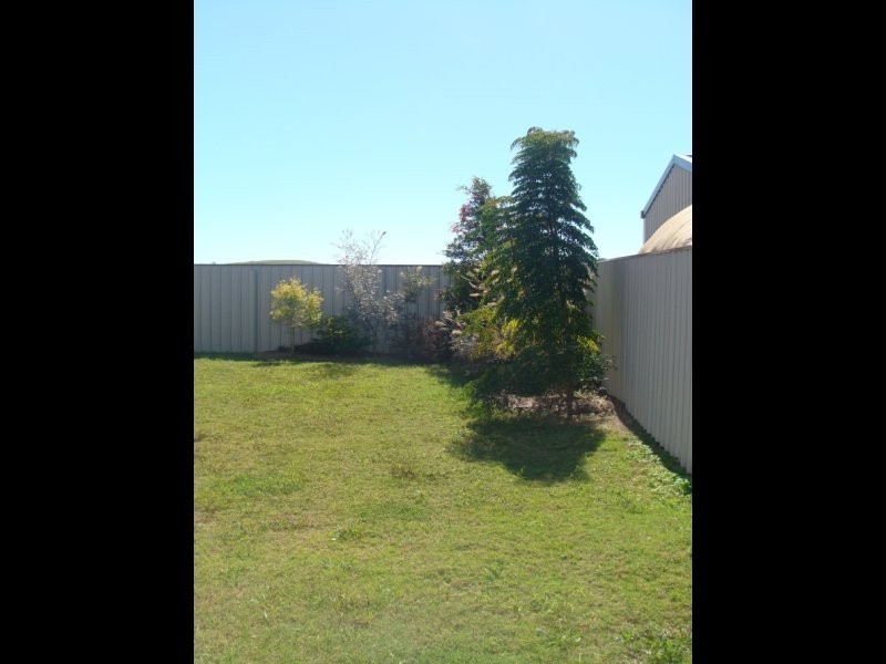 88 Royal Sands Blvd, Shoal Point QLD 4750