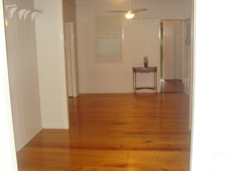 10 Duncan Street, West Mackay QLD 4740