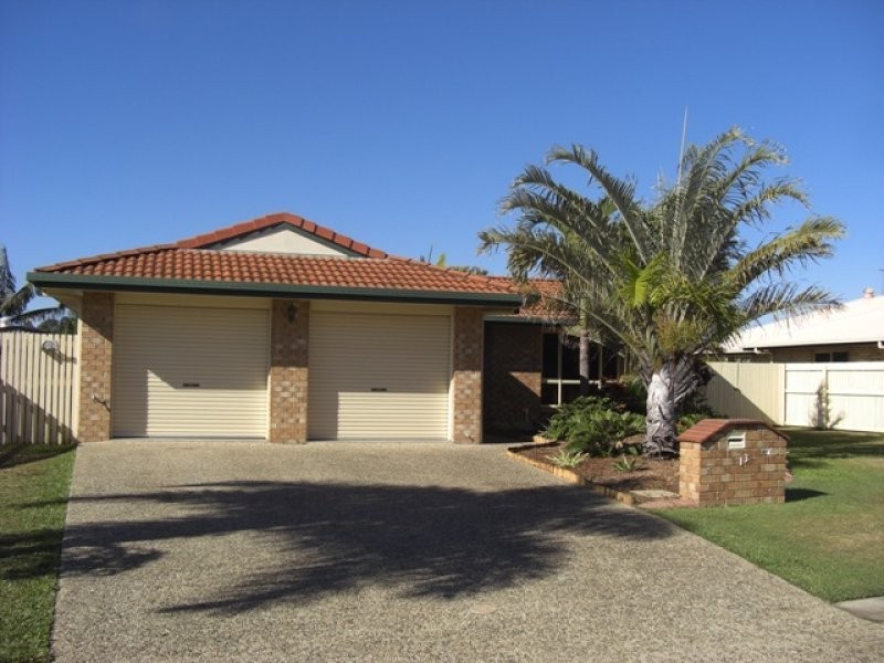 13 Vassallo Drive, Glenella QLD 4740