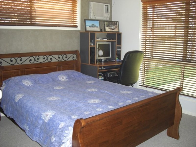 13 Vassallo Drive, Glenella QLD 4740