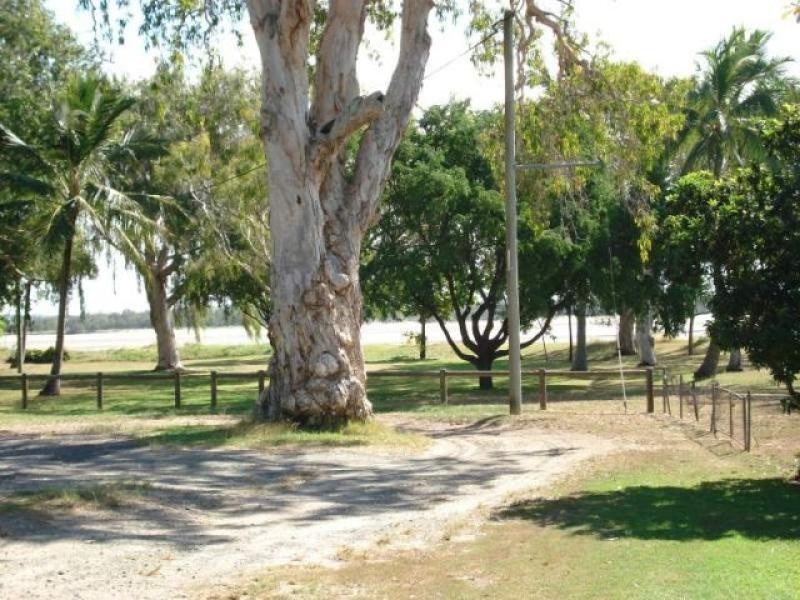 4 SWALLOW STREET, Slade Point QLD 4740