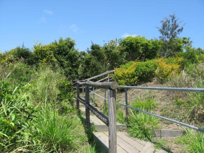 13 Sunrise Place, Blacks Beach QLD 4740