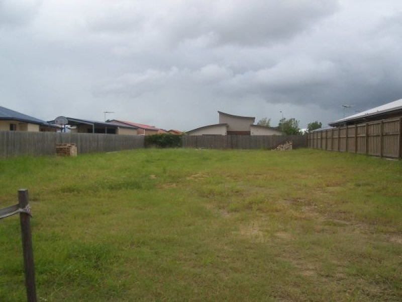 17 Gingham Street, Glenella QLD 4740
