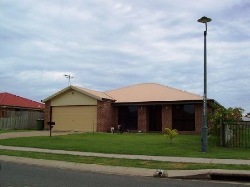 11 Wheeler Drive, Glenella QLD 4740