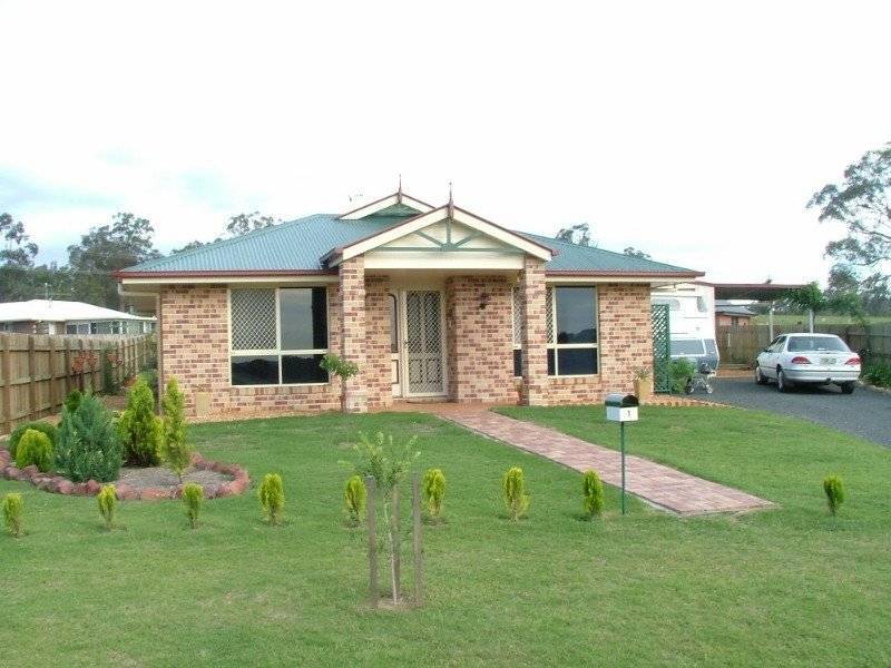1 Lee Crt, Crows Nest QLD 4355