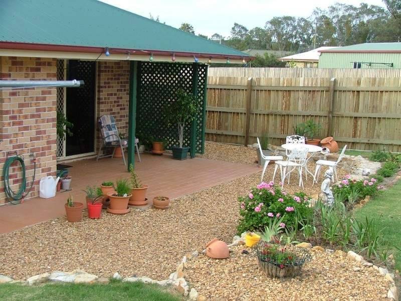 1 Lee Crt, Crows Nest QLD 4355