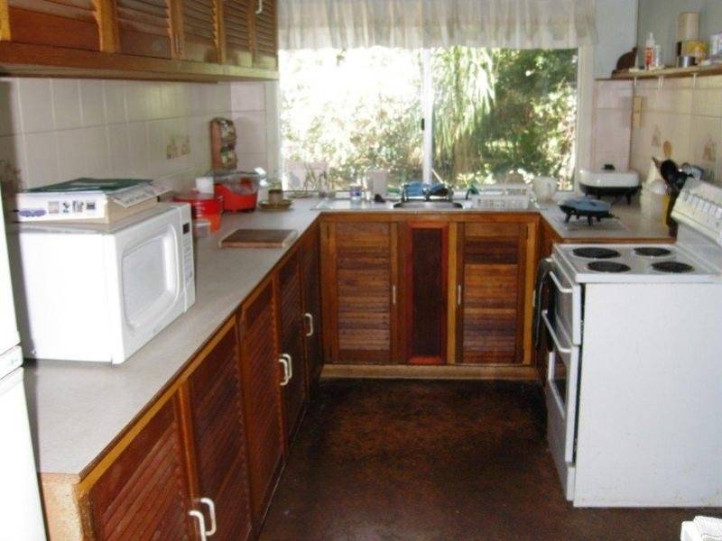 24 Robson Place, Allandale QLD 4310