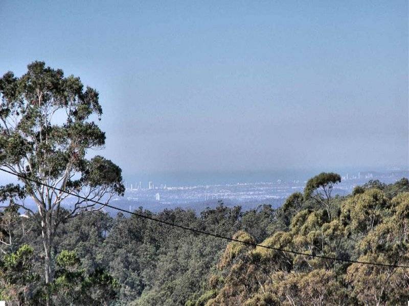 43 Paradise Drive, Eagle Heights QLD 4271