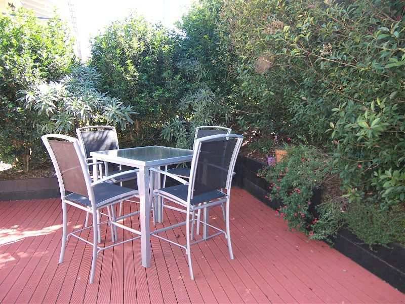 43 Paradise Drive, Eagle Heights QLD 4271