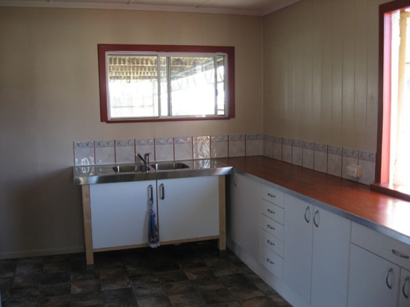 4 Anna Street, Beaudesert QLD 4285