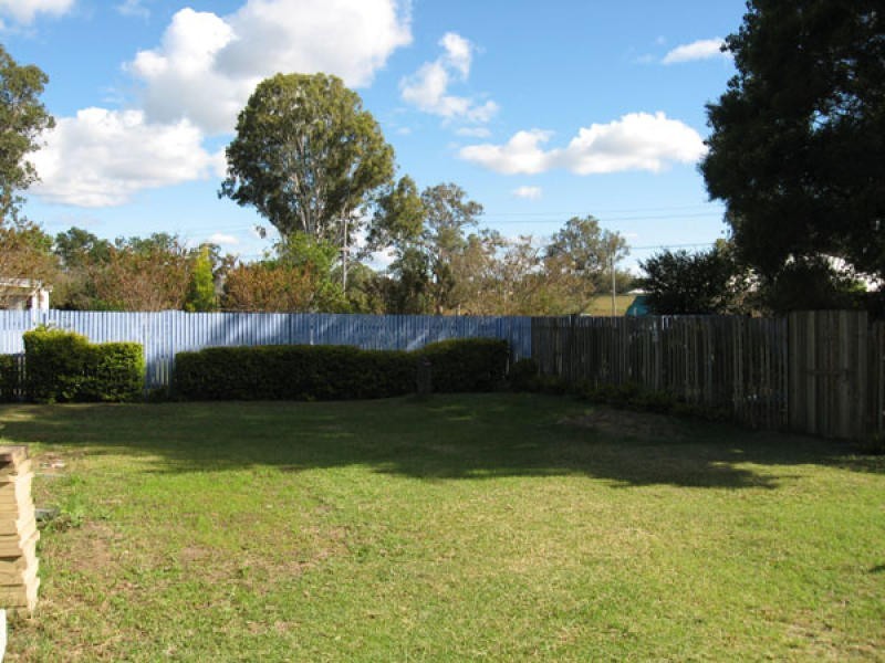 4 Anna Street, Beaudesert QLD 4285