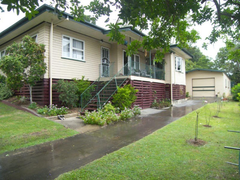 24 Kamarooka Street, Beaudesert QLD 4285