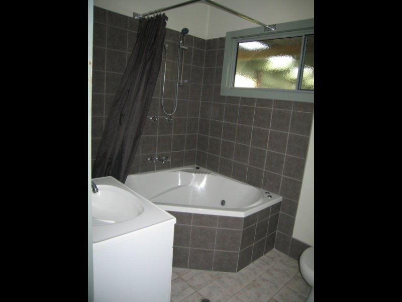 24 Kamarooka Street, Beaudesert QLD 4285