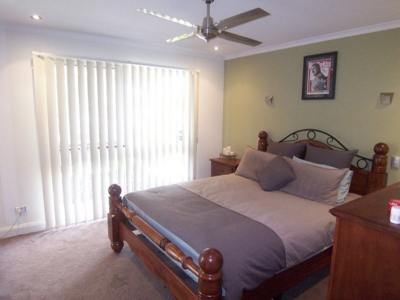 1 Chardonnay Crescent, Wynn Vale SA 5127