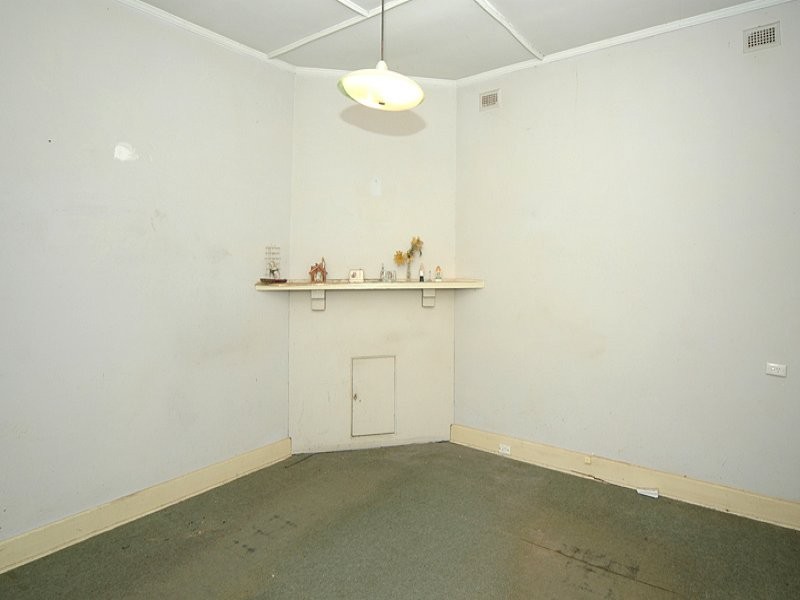 40 St Georges Avenue, Glandore SA 5037