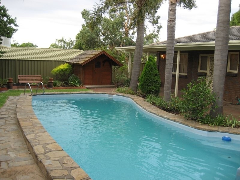 16 La Perouse Crescent, Fairview Park SA 5126