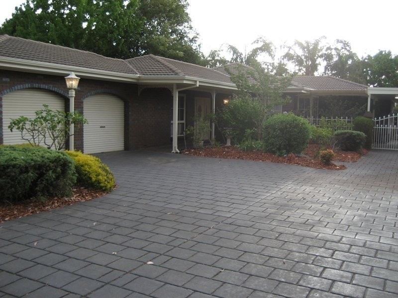 16 La Perouse Crescent, Fairview Park SA 5126